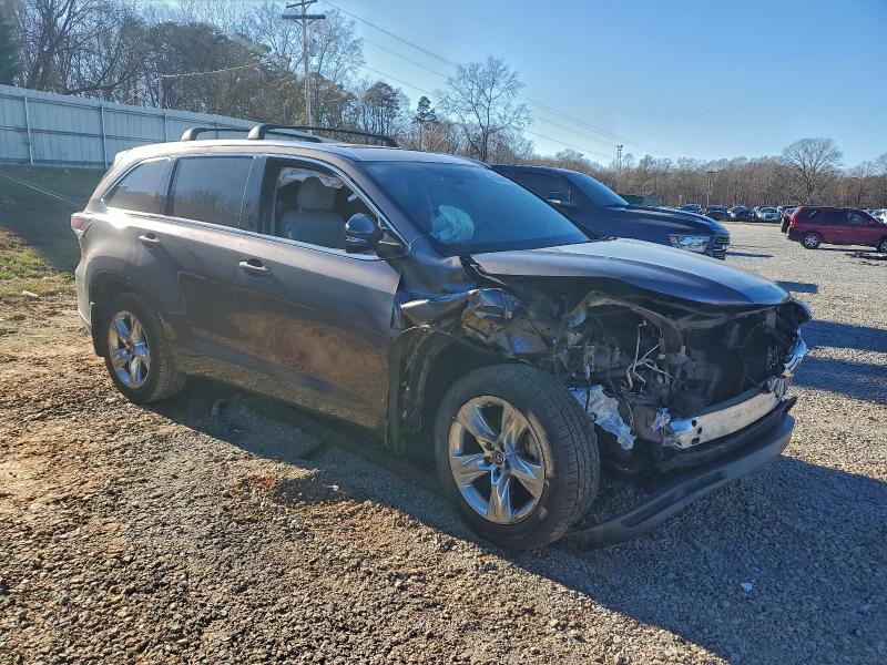 Photo 4 from auction – 2016 TOYOTA HIGHLANDER with VIN 5TDDKRFH0GS253338