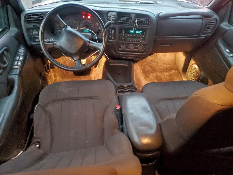 Photo 8 from auction – 2003 CHEVROLET BLAZER with VIN 1GNDT13X73K168807
