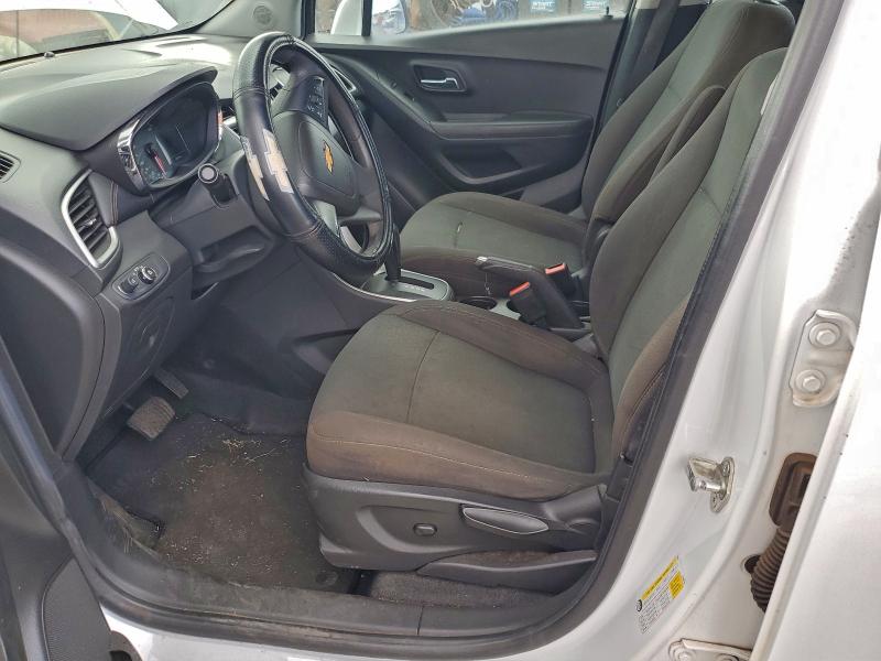 Photo 7 from auction – 2017 CHEVROLET TRAX LS with VIN KL7CJKSB2HB123915