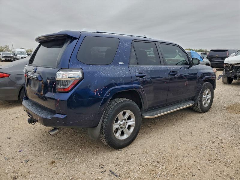 Photo 3 from auction – 2015 TOYOTA 4RUNNER SR with VIN JTEZU5JR8F5102773