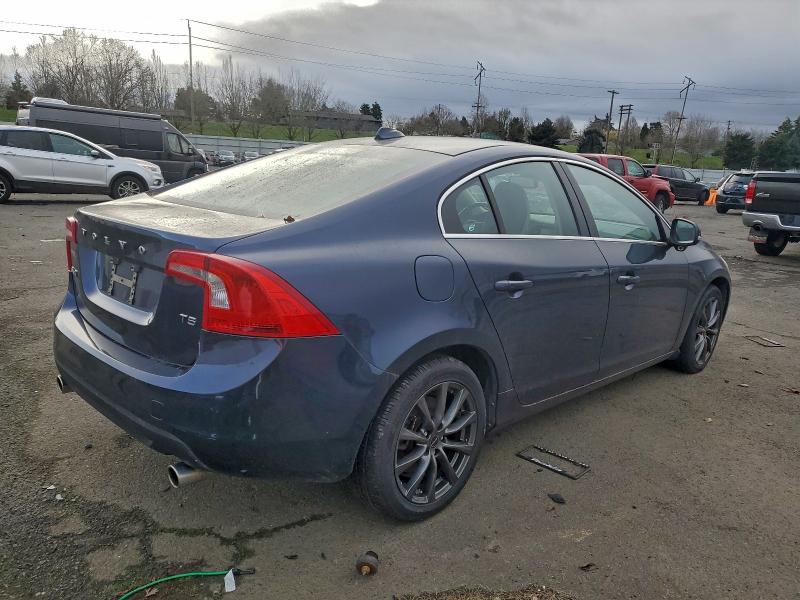 Photo 3 from auction – 2013 VOLVO S60 with VIN YV1612FS2D2184227