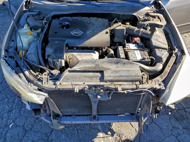 Photo 11 from auction – 2002 NISSAN ALTIMA with VIN 1N4AL11D12C233718