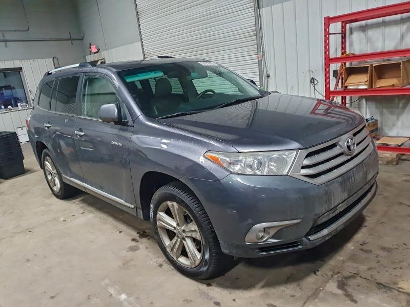 Photo 4 from auction – 2013 TOYOTA HIGHLANDER with VIN 5TDDK3EH7DS175442