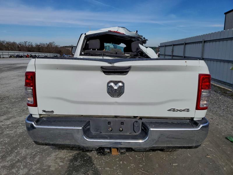 Photo 6 from auction – 2022 RAM 2500 with VIN 3C6UR5CL6NG411763