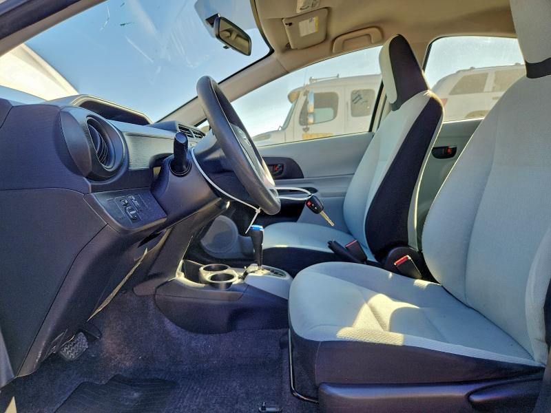 Photo 7 from auction – 2014 TOYOTA PRIUS C with VIN JTDKDTB33E1084614