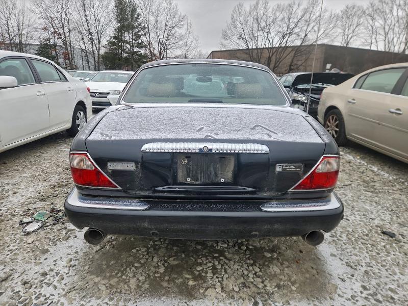 Photo 6 from auction – 2001 JAGUAR VANDENPLAS with VIN SAJDA25B61MF30556