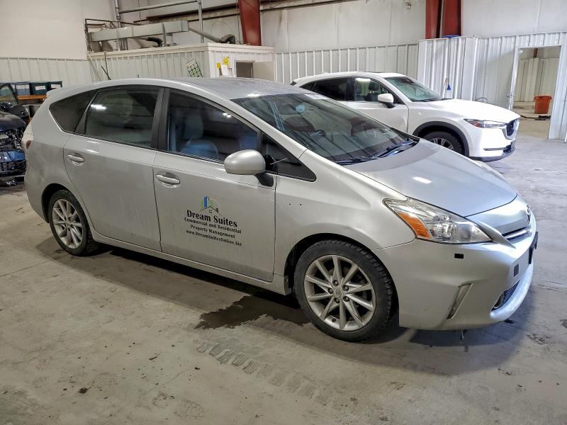 Photo 4 from auction – 2013 TOYOTA PRIUS V with VIN JTDZN3EU2D3211002
