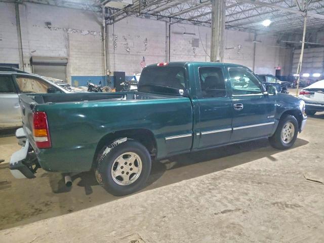 Photo 3 from auction – 2002 CHEVROLET SILVERADO with VIN 2GCEC19T821308170