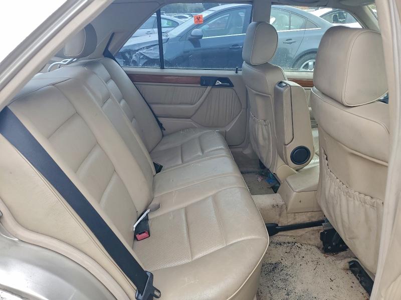 Photo 10 from auction – 1995 MERCEDES-BENZ E 300D with VIN WDBEB31E1SC204964