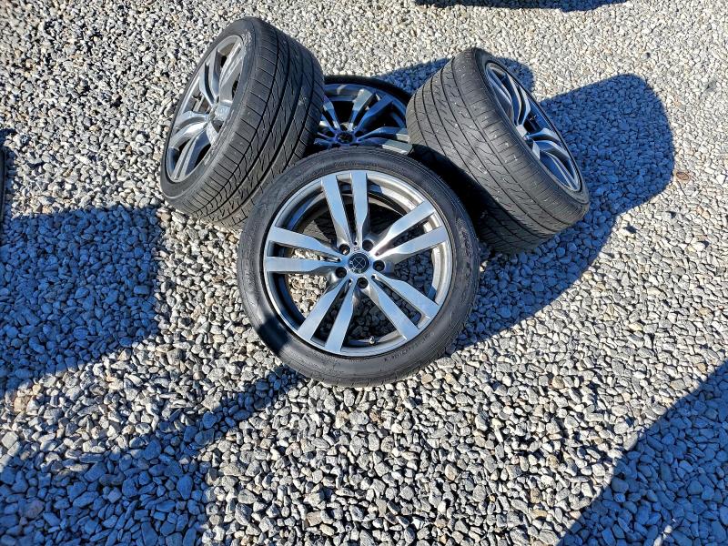 Photo 13 from auction – 2013 BMW X5 M with VIN 5YMGY0C50D0C11911