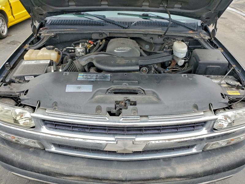 Photo 12 from auction – 2003 CHEVROLET SUBURBAN K with VIN 3GNFK16T13G183377