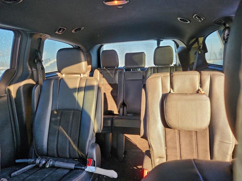 Фото 10 с аукциона – 2016 DODGE GRAND CARA с VIN 2C4RDGCG5GR176684