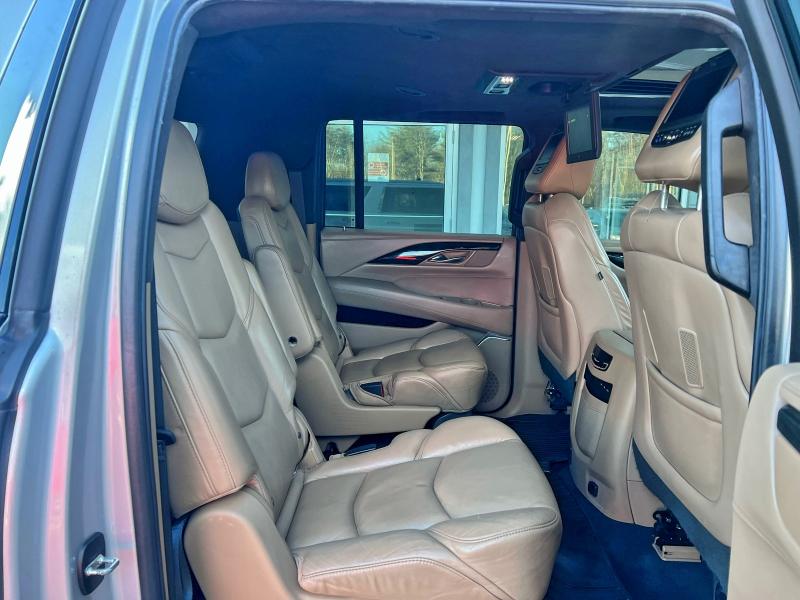 Photo 6 from auction – 2018 CADILLAC ESCALADE E with VIN 1GYS4KKJ5JR111066