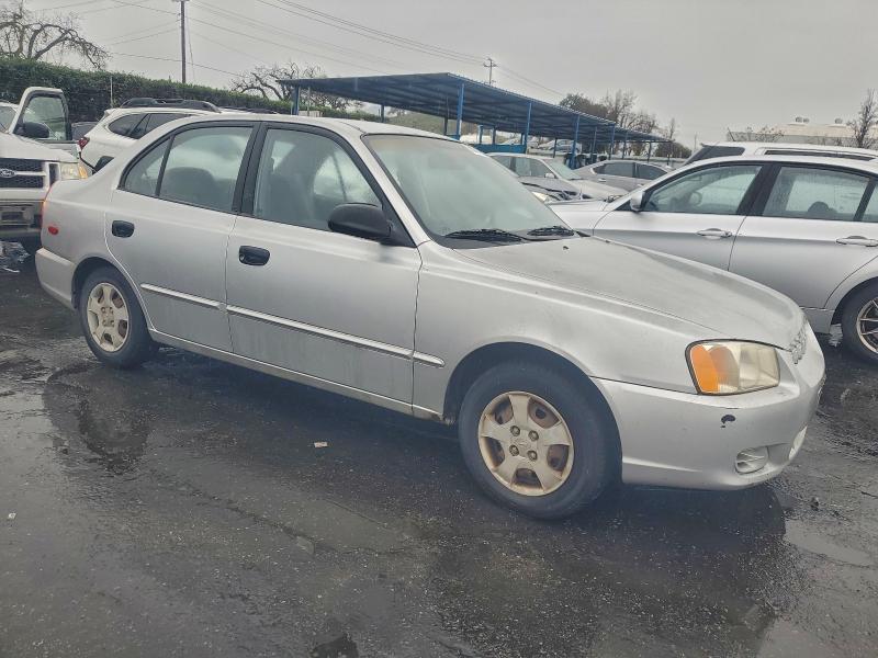 Photo 4 from auction – 2001 HYUNDAI ACCENT GL with VIN KMHCG45C41U196338