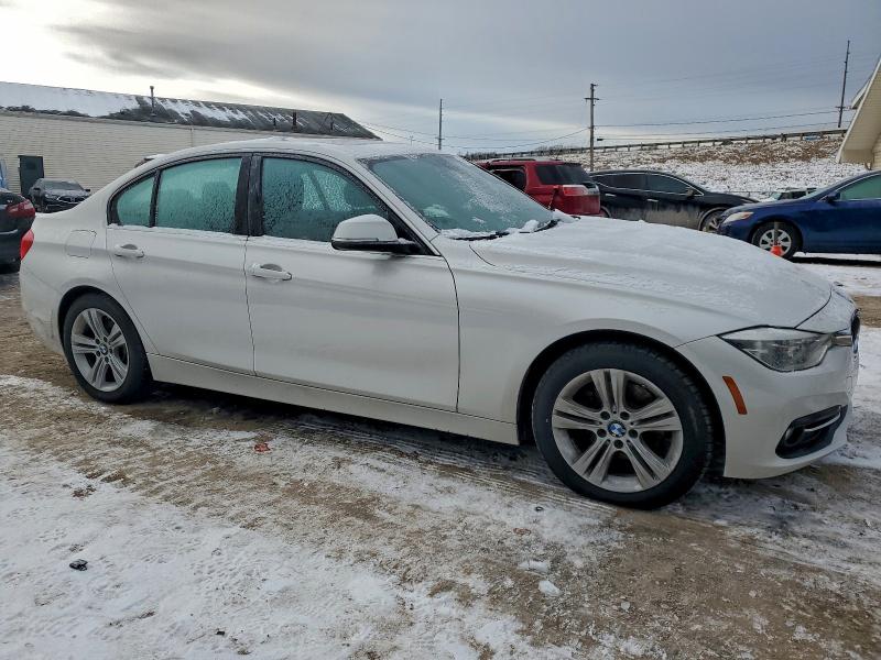 Photo 4 from auction – 2017 BMW 330 I with VIN WBA8B9C54HK884773