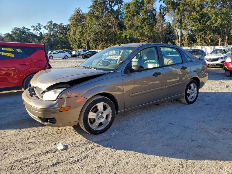 Photo 1 from auction – 2005 FORD FOCUS ZX4 with VIN 1FAHP34N15W306589