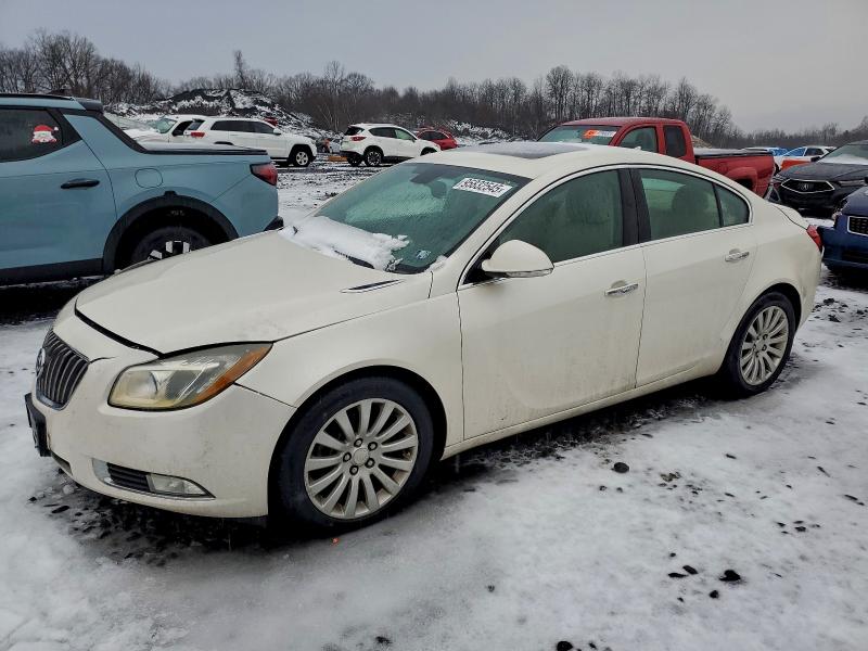 BUICK REGAL PREM 2013 with VIN 2G4GT5GV7D9152045 - Photo from auction