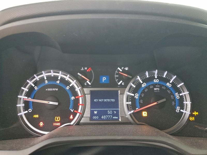 Photo 9 from auction – 2018 TOYOTA 4RUNNER SR with VIN JTEZU5JR3J5175395