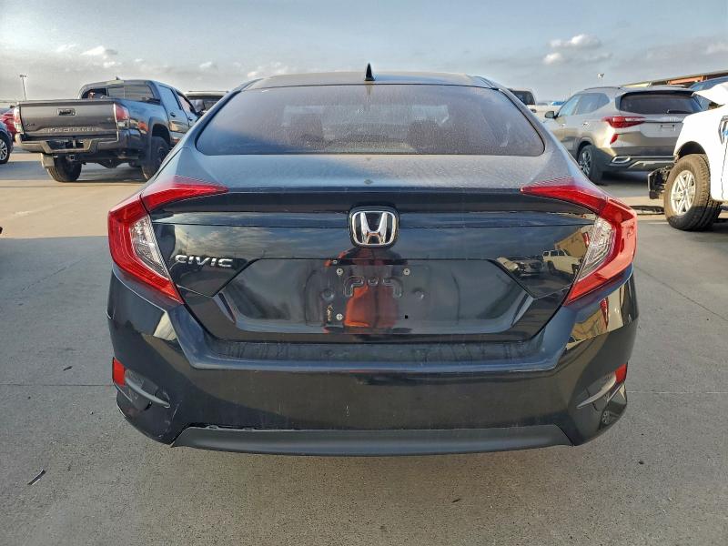 Zdjęcie 6 z aukcji – 2017 HONDA CIVIC EX z VIN 19XFC2F77HE031797