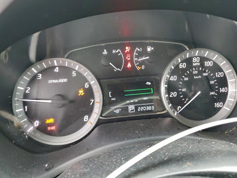 Photo 9 from auction – 2014 NISSAN SENTRA S with VIN 3N1AB7AP8EL641798