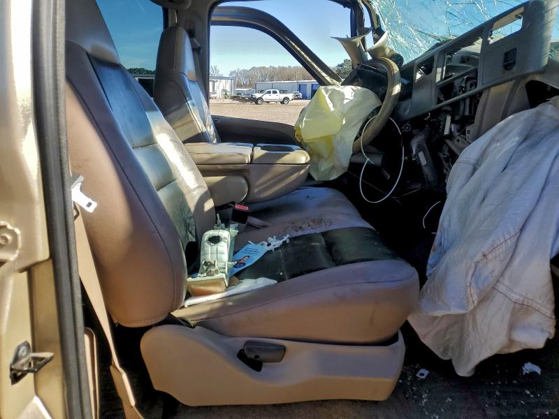 Photo 7 from auction – 2001 FORD F350 SRW S with VIN 1FTSW30F11EB01405