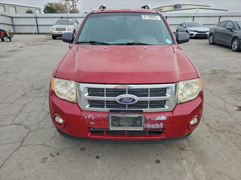 Photo 5 from auction – 2010 FORD ESCAPE XLT with VIN 1FMCU0D79AKD06575