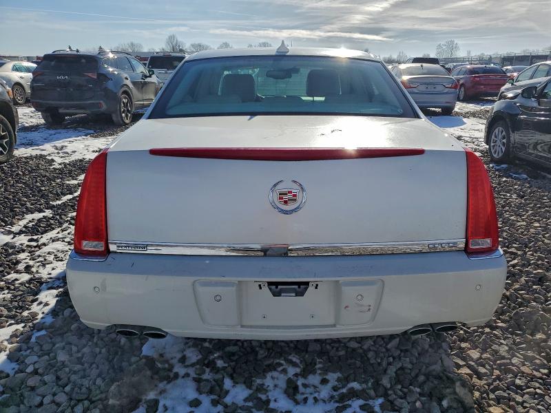 Photo 6 from auction – 2011 CADILLAC DTS PLATIN with VIN 1G6KP5ES3BU100491