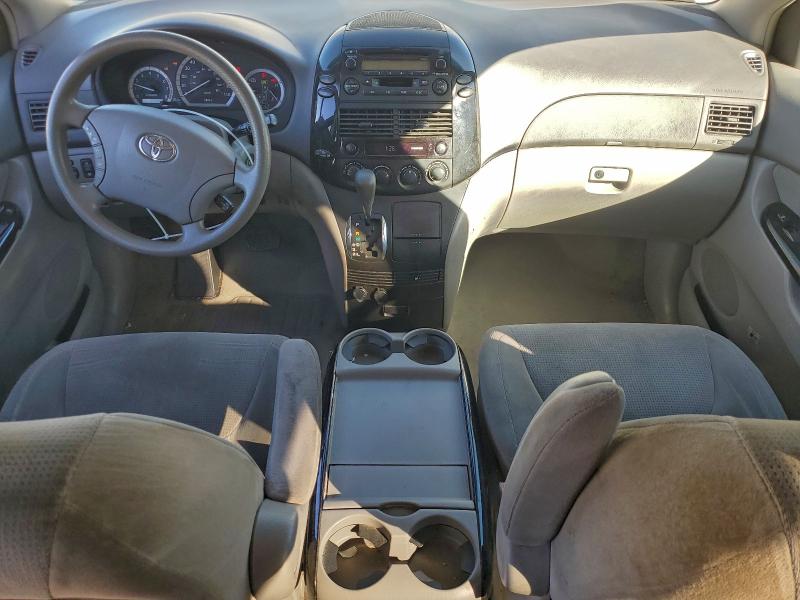 Photo 8 from auction – 2004 TOYOTA SIENNA CE with VIN 5TDZA23C54S196414