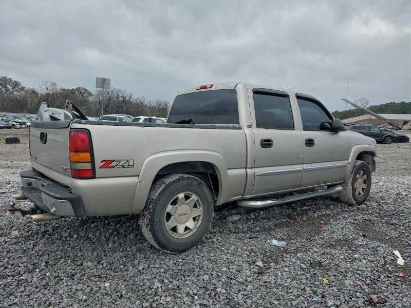 Photo 3 from auction – 2005 GMC NEW SIERRA with VIN 2GTEK13T151182721