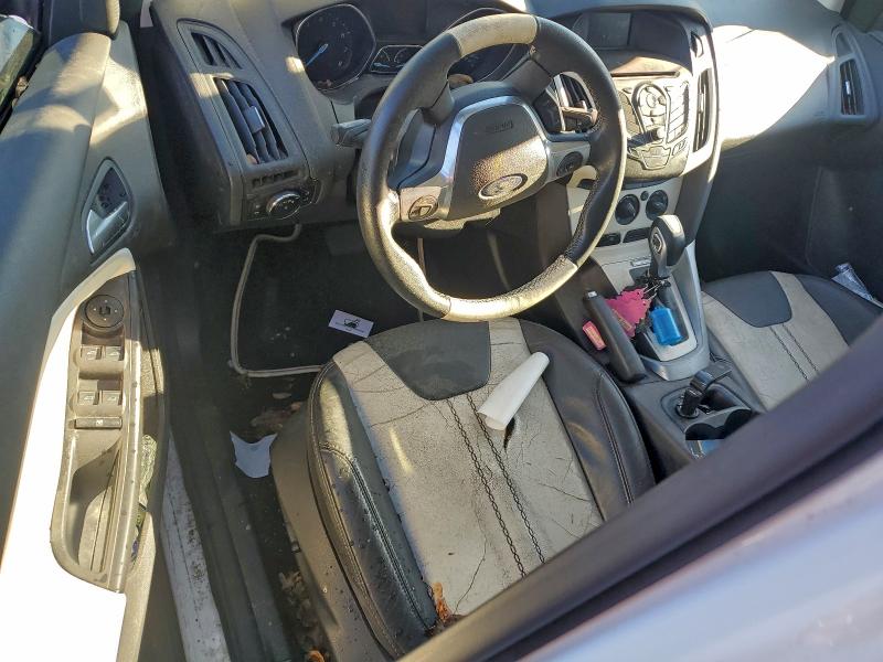 Photo 8 from auction – 2014 FORD FOCUS SE with VIN 1FADP3K28EL455185