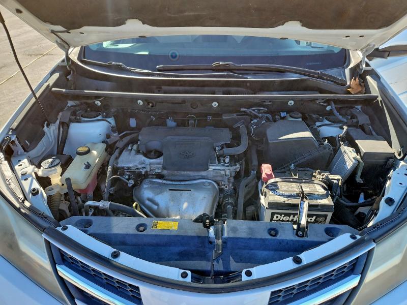 Photo 12 from auction – 2015 TOYOTA RAV4 XLE with VIN 2T3WFREV6FW190067