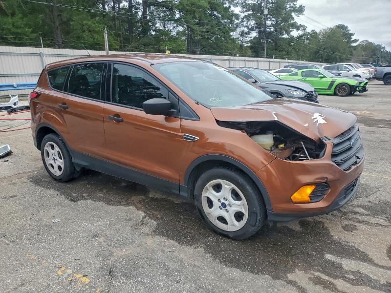 Photo 4 from auction – 2017 FORD ESCAPE S with VIN 1FMCU0F71HUC72191