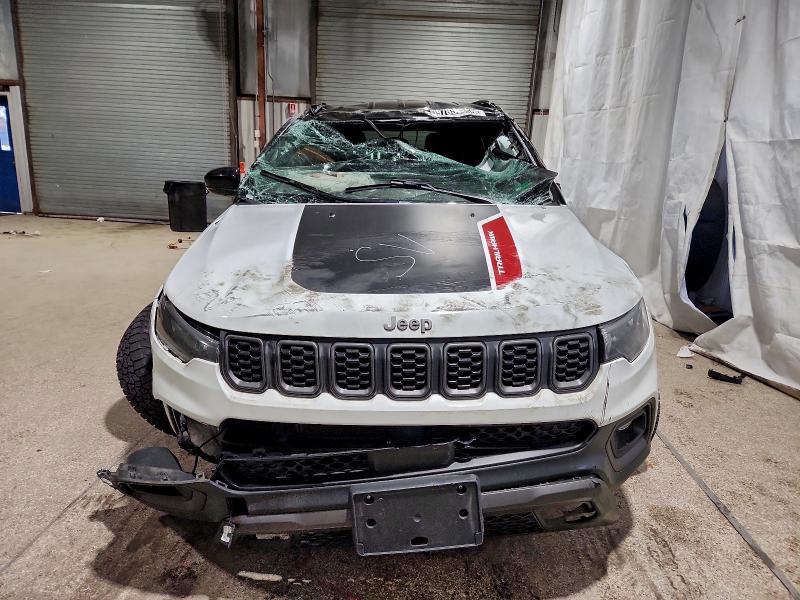Foto 5 de la subasta – 2025 JEEP COMPASS TR con VIN 3C4NJDDN8ST543182