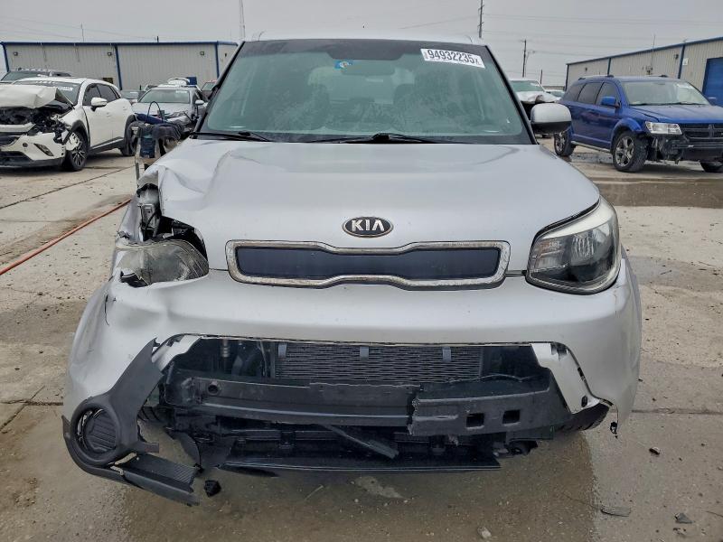 Photo 5 from auction – 2016 KIA SOUL with VIN KNDJN2A20G7865828