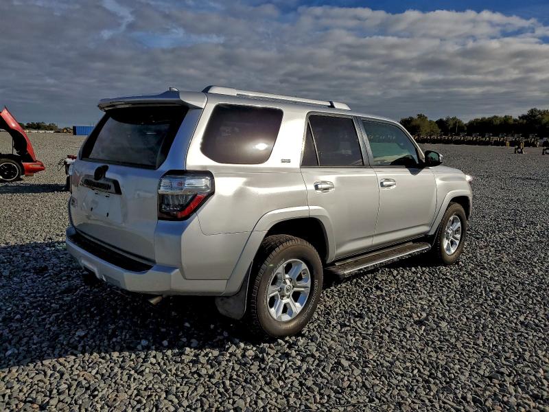 Photo 3 from auction – 2016 TOYOTA 4RUNNER SR with VIN JTEZU5JR5G5130516