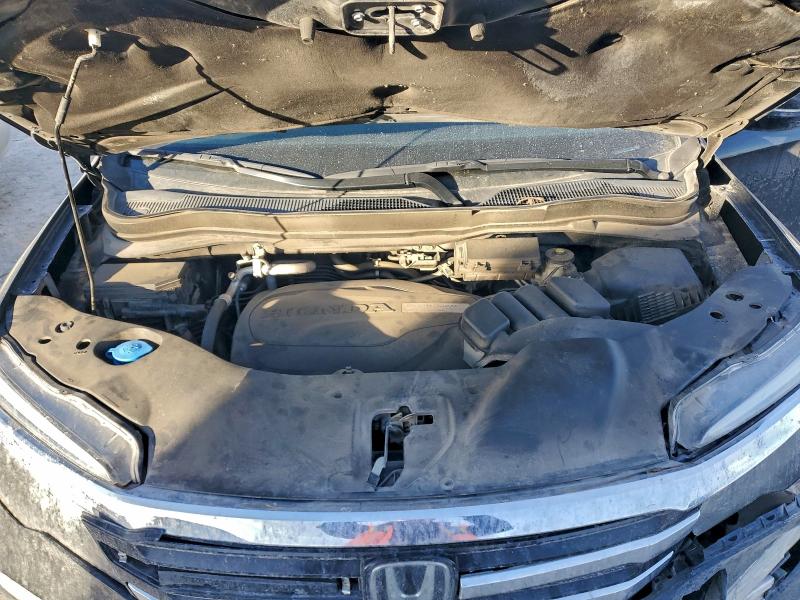 Photo 11 from auction – 2016 HONDA PILOT ELIT with VIN 5FNYF6H07GB096326
