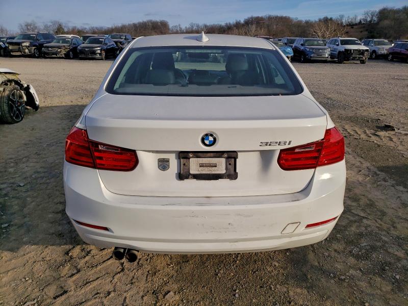 Photo 6 from auction – 2013 BMW 328 I with VIN WBA3A5G53DNP19421