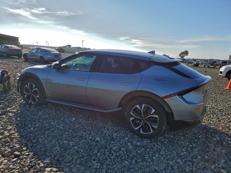 Photo 2 from auction – 2023 KIA EV6 LIGHT with VIN KNDC34LA8P5150080