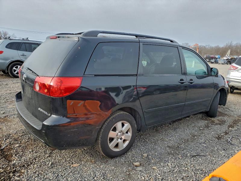 Photo 3 from auction – 2010 TOYOTA SIENNA CE with VIN 5TDKK4CC7AS343502