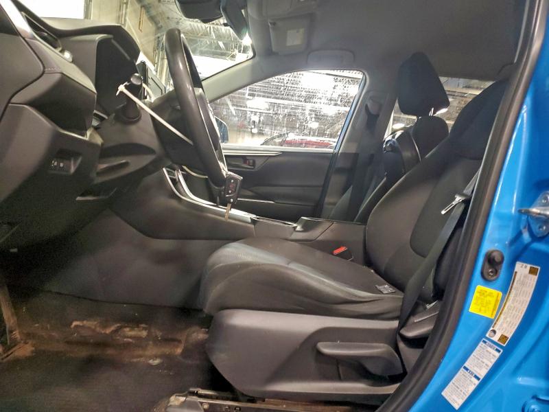 Photo 7 from auction – 2020 TOYOTA RAV4 LE with VIN JTMLWRFV9LD059905