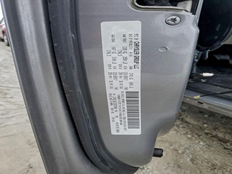 Photo 14 from auction – 2014 CHRYSLER TOWN & COU with VIN 2C4RC1BG1ER372068