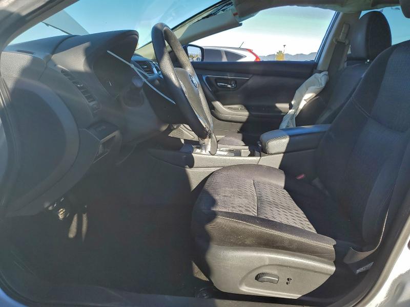 Photo 7 from auction – 2017 NISSAN ALTIMA 2.5 with VIN 1N4AL3AP7HN305282
