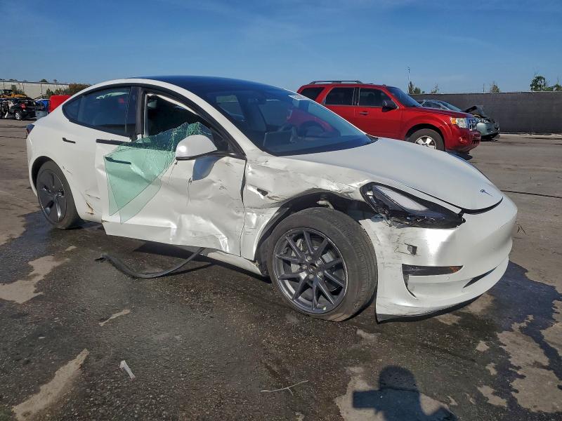 Photo 4 from auction – 2022 TESLA MODEL 3 with VIN 5YJ3E1EA1NF250507