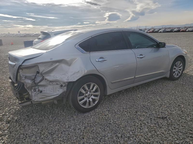 Photo 3 from auction – 2015 NISSAN ALTIMA 2.5 with VIN 1N4AL3AP7FN352695