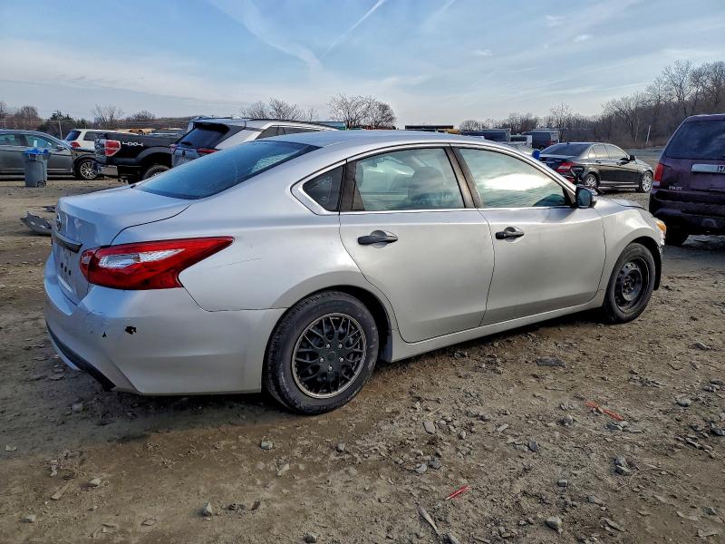 Photo 3 from auction – 2016 NISSAN ALTIMA 2.5 with VIN 1N4AL3AP5GN350672