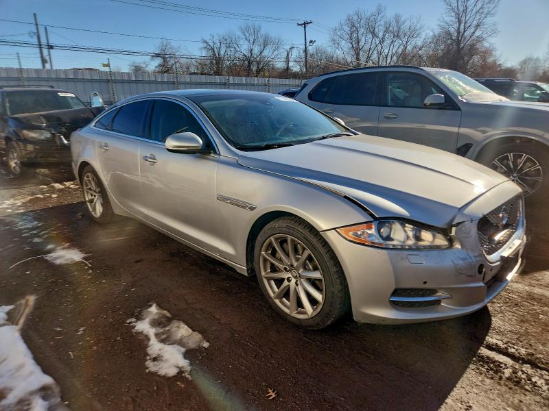Photo 4 from auction – 2013 JAGUAR XJ with VIN SAJWJ1CD5D8V49021