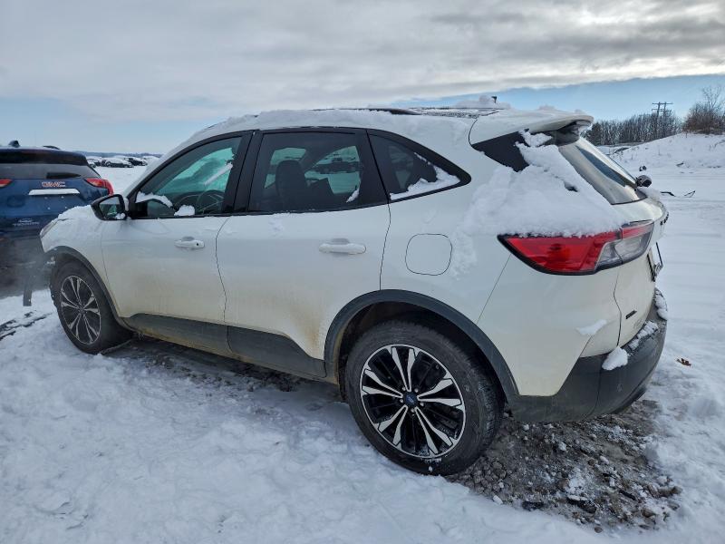 Photo 2 from auction – 2022 FORD ESCAPE SEL with VIN 1FMCU9H97NUA79087