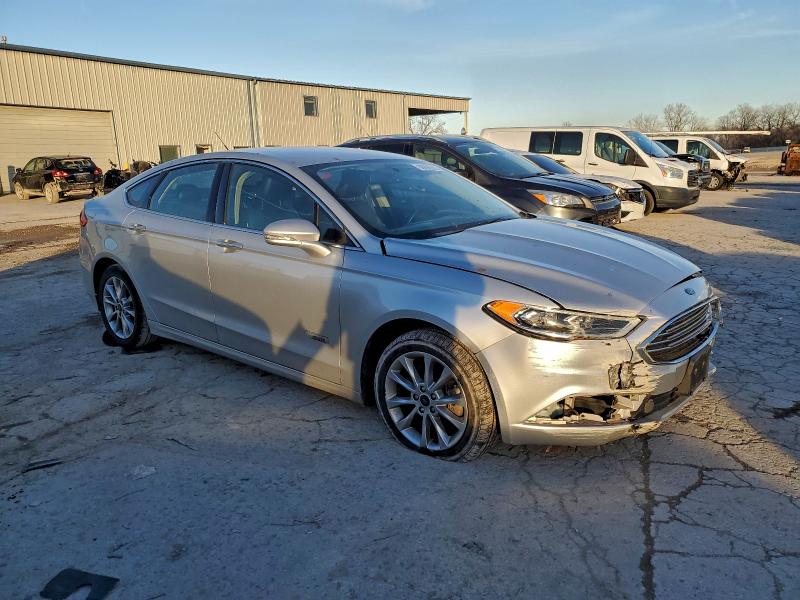 Photo 4 from auction – 2017 FORD FUSION SE with VIN 3FA6P0PU7HR284131