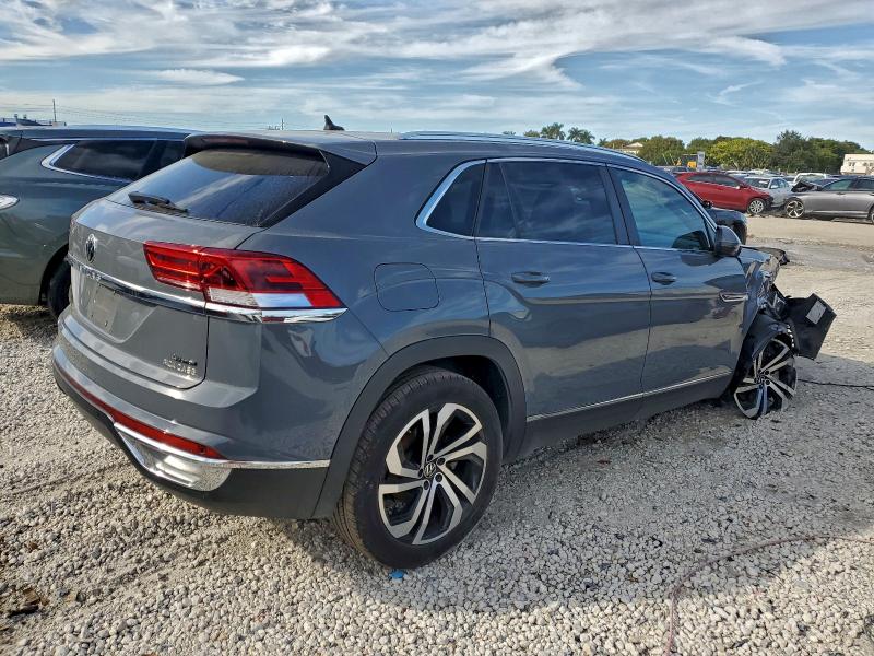 Photo 3 from auction – 2023 VOLKSWAGEN ATLAS CROS with VIN 1V2BC2CA6PC201408