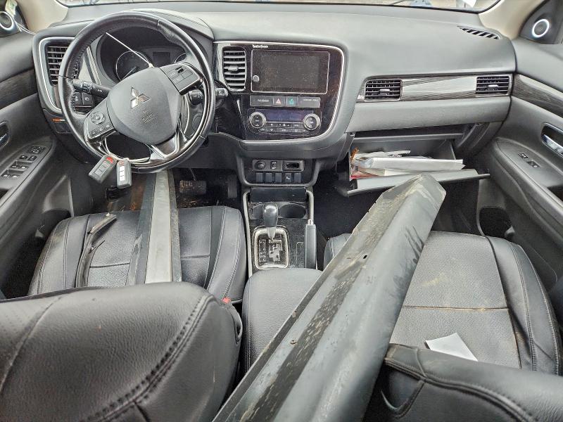 Photo 8 from auction – 2017 MITSUBISHI OUTLANDER with VIN JA4AD3A38HZ000283